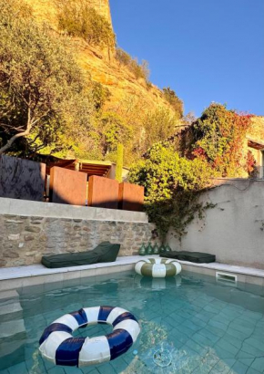 CaBaNa 52 Proche Lourmarin